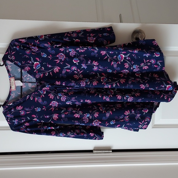 C'est LA Vie 3/4 sleeve blue w/ flower print large - Picture 1 of 11